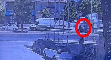 Mardin'de TIR'ın çarptığı yaya öldü; kaza kamerada