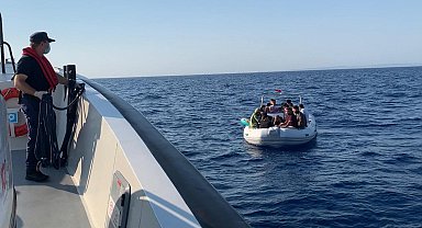 Marmaris'de 74 düzensiz göçmen kurtarıldı, 20 düzensiz göçmen yakalandı
