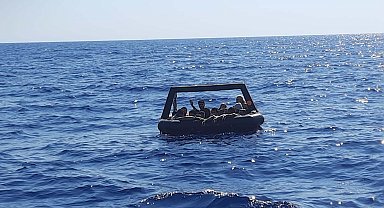 Marmaris'te 28 kaçak göçmen kurtarıldı