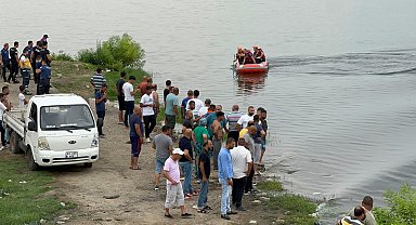 Meriç Nehri'ne giren Sanem ve Mert kayboldu, ekipler arama çalışması başlattı