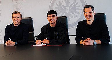 Milli futbolcu Can Uzun, Eintracht Frankfurt'a transfer oldu