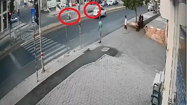 Motosikletlerin çarpıştığı kazada ağır yaralanan Muhammed, yaşamını yitirdi