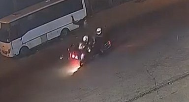 Motosikletli yunus timi kazaya karıştı; 2'si polis, 3 yaralı