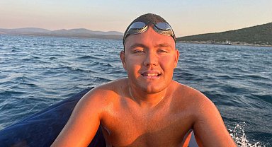 Otizmli yüzücü Tuna, Manş Denizi'ni geçmeye hazırlanıyor