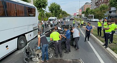 Otobüse çarpan otomobilin sürücüsü ağır yaralandı