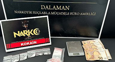 Otomobil farına gizlenen kokainle yakalanan amca-yeğen tutuklandı