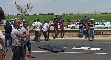 Otomobil motosiklete çarptı; 1 ölü, 1 yaralı