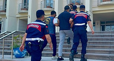 Restoranın kasasından para çalan turist tutuklandı