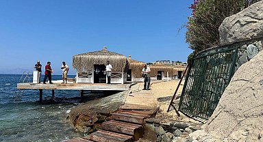 Sahili ayıran demir kapı kaldırıldı