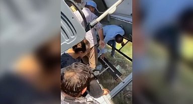 Şanlıurfa'da halk otobüs devrildi; yolcular camları kırarak dışarı çıktı