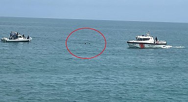 Serinlemek için girdiği denizde boğuldu