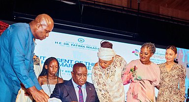 Sierra Leone'de erken yaşta evliliği yasaklayan yasa yürürlüğe girdi