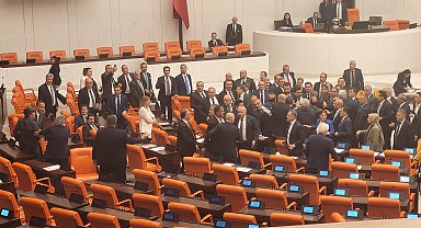 TBMM Genel Kurulu'nda, 'hırsız' kavgası