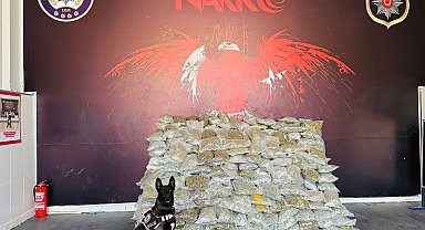 TIR'ın dorsesindeki gizli bölmede 116 kilo uyuşturucu ele geçirildi