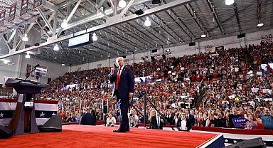 Trump: Biden ve Harris, geçmişin solan bir anısı olacak