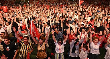 Türkiye-Hollanda maçı dev ekranda izlenecek