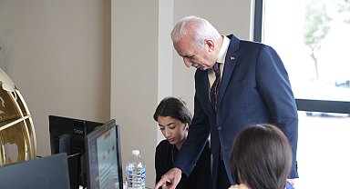 Ümraniye'de üniversite öğrencileri için 'tercih günleri' başladı