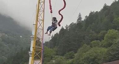 Uzungöl'de 'insan sapanı' halatı koptu; Semanur havada asılı kaldı