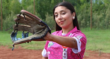 2 kez kanseri yenip, milli takım forması giydi