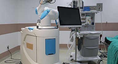 'Diz eklem kireçlenmelerinde 'robotik diz protezi' ameliyatları yaygınlaştı'