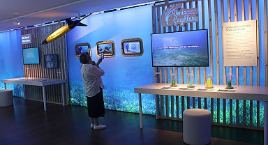 'İstikbalinizin Emniyeti Türkiye'nin Bankasıyla Bir Asır' sergisi Ankara'da açıldı