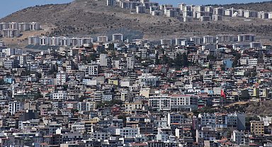 'İzmir'deki yapıların yüzde 40'ı gecekondu, kaçak ve ruhsatsız'