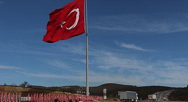 'Türkiye'nin en büyük bayrağı'nın bulunduğu arazi mahkemelik oldu