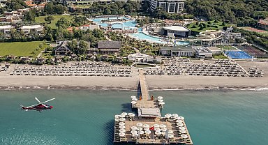 'VIP' turistin ultra lüks tatili uçak koltuğunda başlıyor