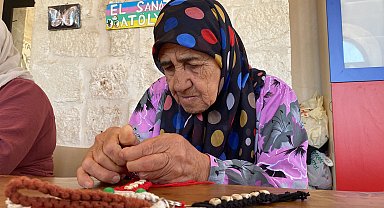 74 yaşında katıldığı kursta, merak sardığı 'sepet örme'yi öğrendi