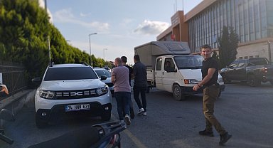 Ablası, eniştesi ve yeğenlerini para için bıçaklamış; 1 ölü, 3 yaralı