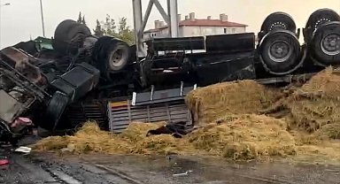 Afyonkarahisar'da zincirleme kaza kamerada: 2 ölü, 12 yaralı