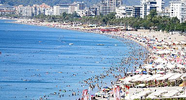 Akdeniz'de 32 dereceyi aşan rekor sıcaklık