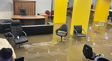 Aksaray'daki sağanakta 250 ev ile 20 iş yeri zarar gördü