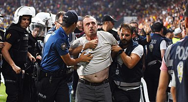 Ali Koç'u düşüren Özkan özür diledi