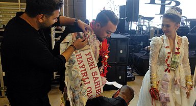 Arkadaşlarından damada 'Yeni sahibine hayırlı olsun' takısı