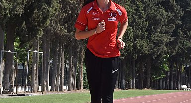 Aysel'in hedefi, Paralimpik Oyunları'nda madalya alan ilk Türk sporcu olmak