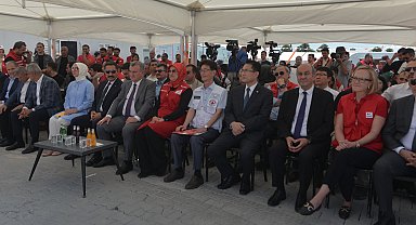 Bakan Aşkın Bak: Deprem bölgemizi ayağa kaldırmak için çalışıyoruz