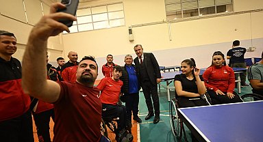 Bakan Bak: Gurur dolu yolculuğun parçası olan sporcularımıza başarılar diliyorum