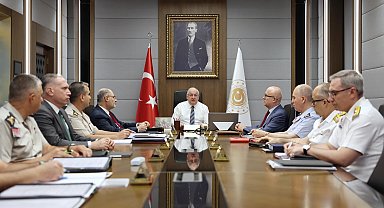 Bakan Güler: Gerginlikleri ve asimetrik saldırıları yakından takip ediyoruz