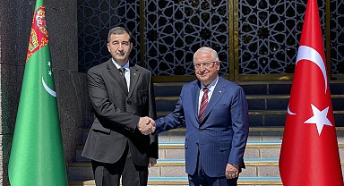 Bakan Güler, Türkmenistanlı mevkidaşı Gündogdiyev ile görüştü