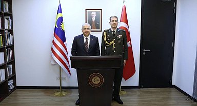 Bakan Güler ve MİT Başkanı Kalın Malezya'da