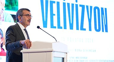Bakan Tekin: Okul, öğretmen, ebeveyn, çocuklar; kocaman bir aileyiz