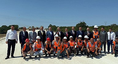 Bakan Uraloğlu: Hızlı tren hattının Çerkezköy-Kapıkule kesimi 2025 yılı ağustos ayında hizmete açılacak