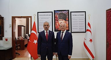 Bakan Uraloğlu, KKTC Cumhuriyet Meclisi Başkanı Töre ile görüştü