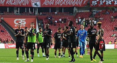 Beşiktaş, Antalyaspor'u konuk ediyor