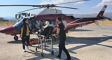 Bingöl'de 80 yaşındaki hasta, ambulans helikopterle hastaneye yetiştirildi