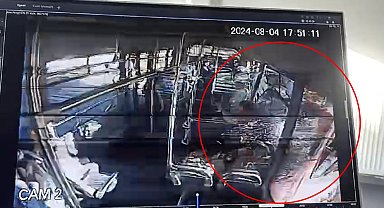 Bingöl'de otobüs ile kamyonun çarpıştığı kaza kamerada