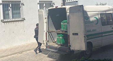 Birlikte yaşadığı kadını tabancayla öldürüp, kendi yaşamına da son verdi