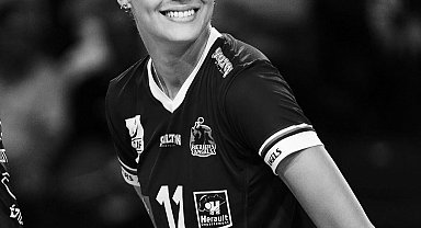 BURSA - Nilüfer Belediyespor'un Kadın Voleybol Takımı'nın Porto Rikolu smaçörü evinde ölü bulundu