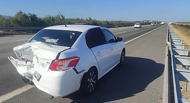 Bursa'da iki otomobil çarpıştı; aynı aileden 4 kişi yaralandı